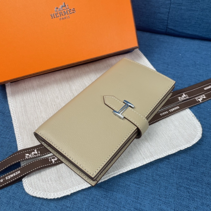 Hermes Wallets & Purse